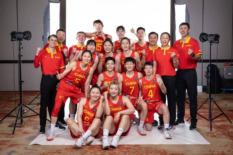 中国女篮今天几点比赛