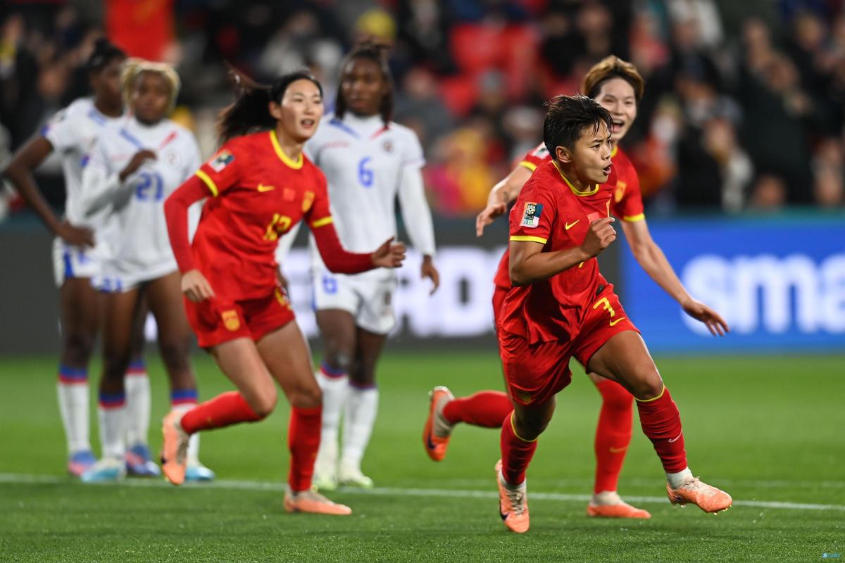 中国女足今天晚上比赛直播频道