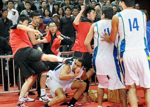 中国男篮最大的斗殴